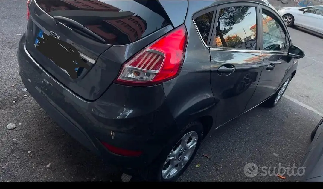 Ford Fiesta 2016 photo 2