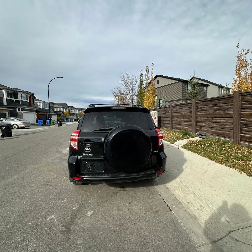 Toyota Rav4 2011 photo 4
