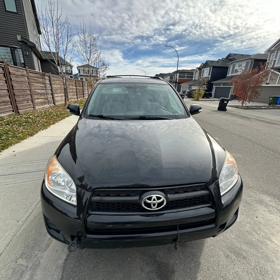 Toyota Rav4 2011 photo 2