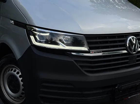 Volkswagen Transporter 2022 photo 3