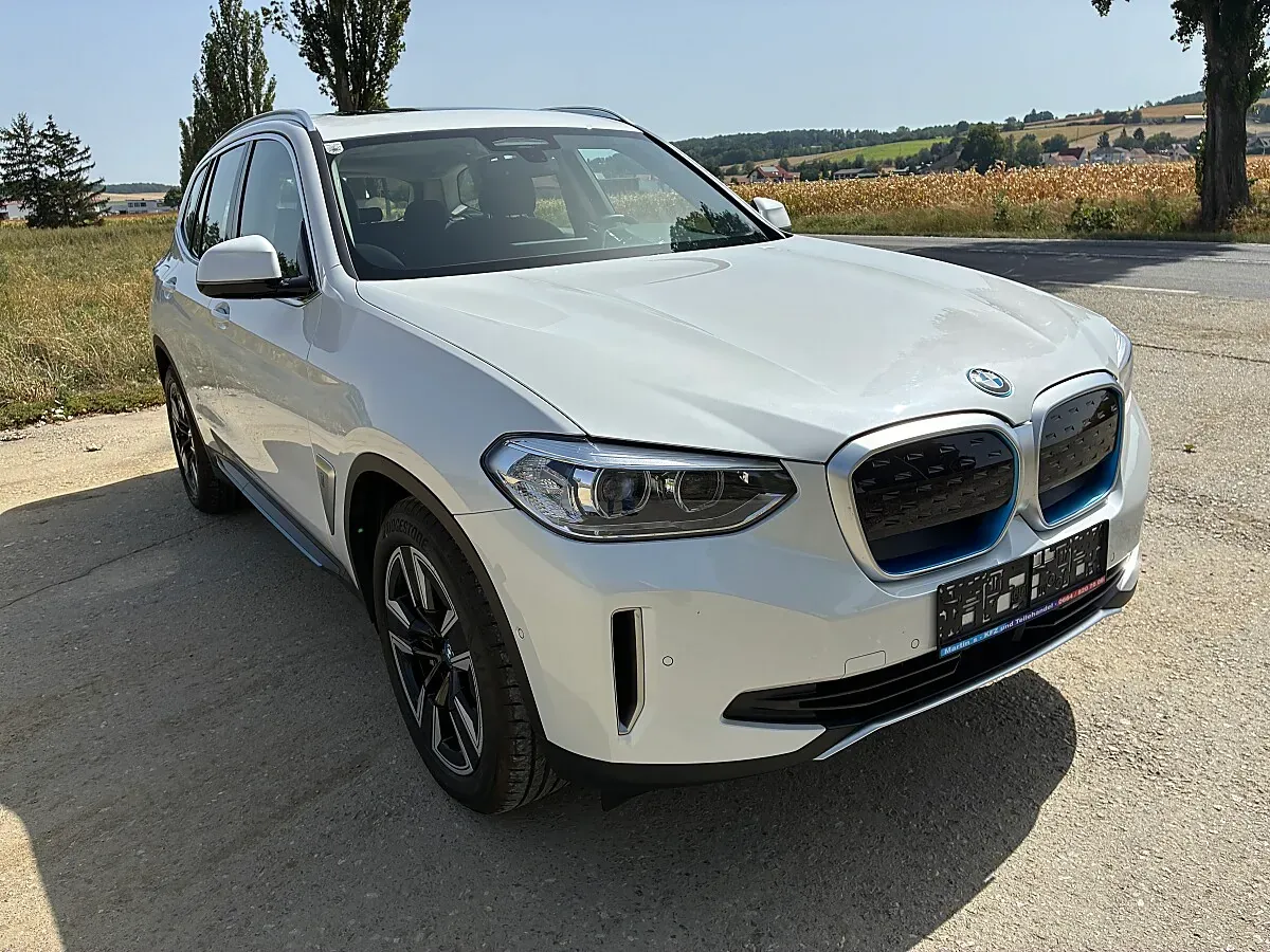 BMW Ix3 2021 photo 3