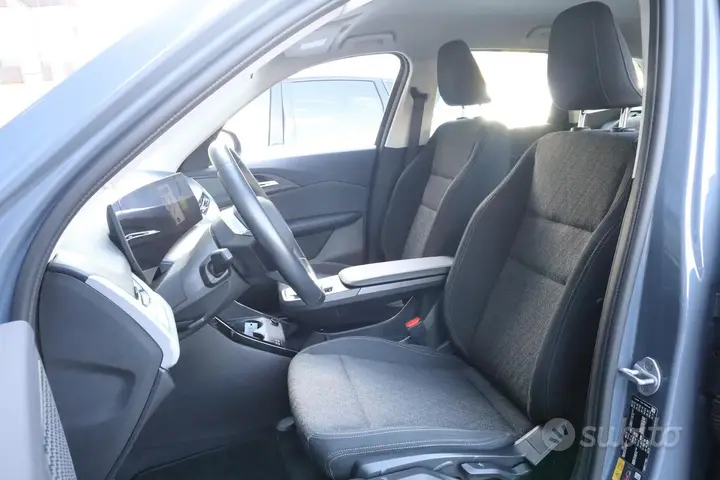 BMW Ix1 2023 photo 4