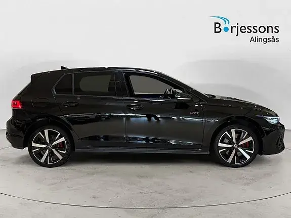 Volkswagen Golf I 2024 photo 2