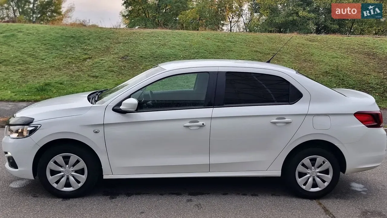 Peugeot 301 2018 photo 2