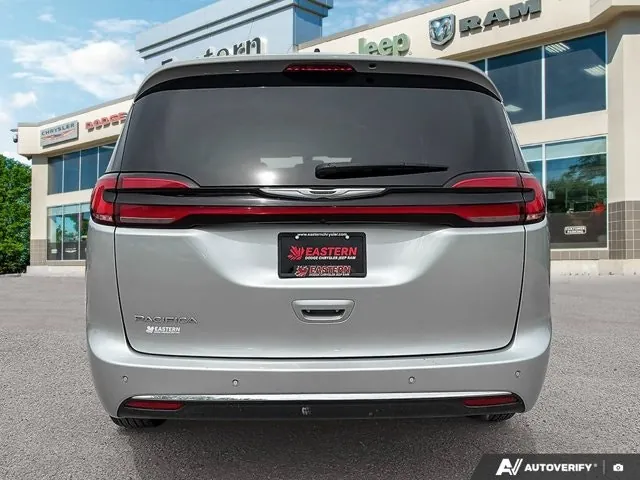 Chrysler Pacifica 2024 photo 4