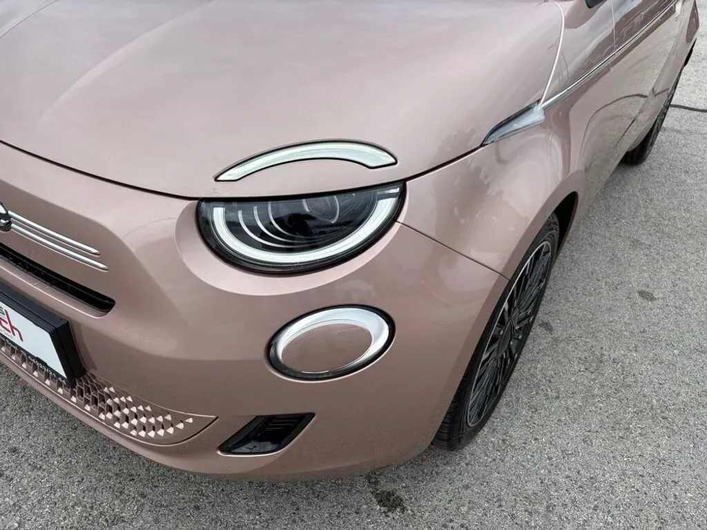 Fiat 500 Cabrio photo 3