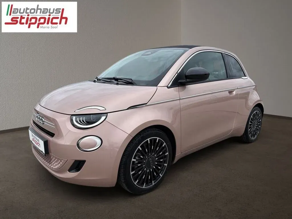 Fiat 500 Cabrio photo 2