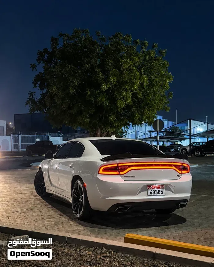 Dodge Charger 2018 photo 2