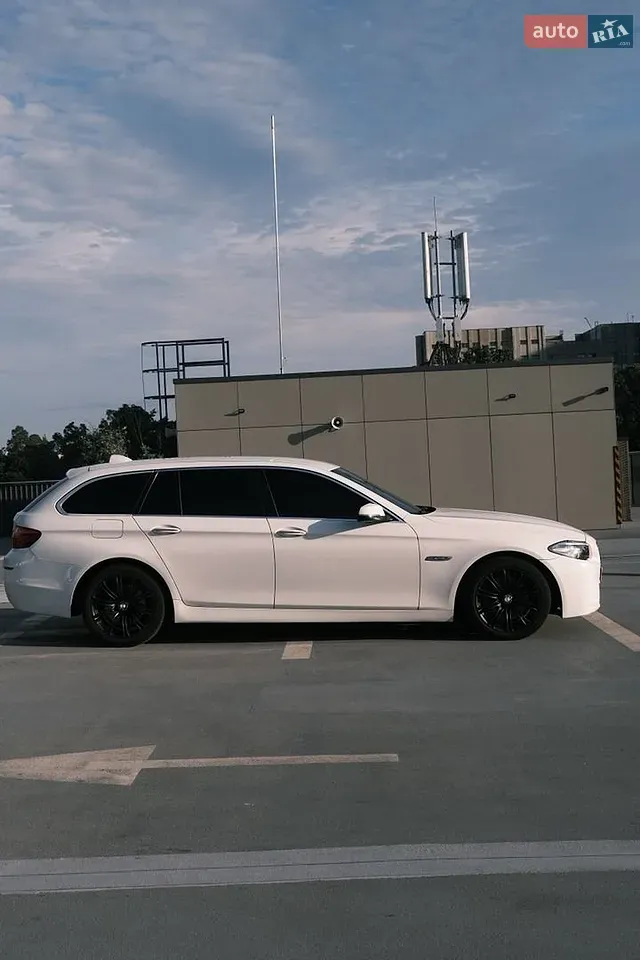 BMW 5 Series 2014 photo 5