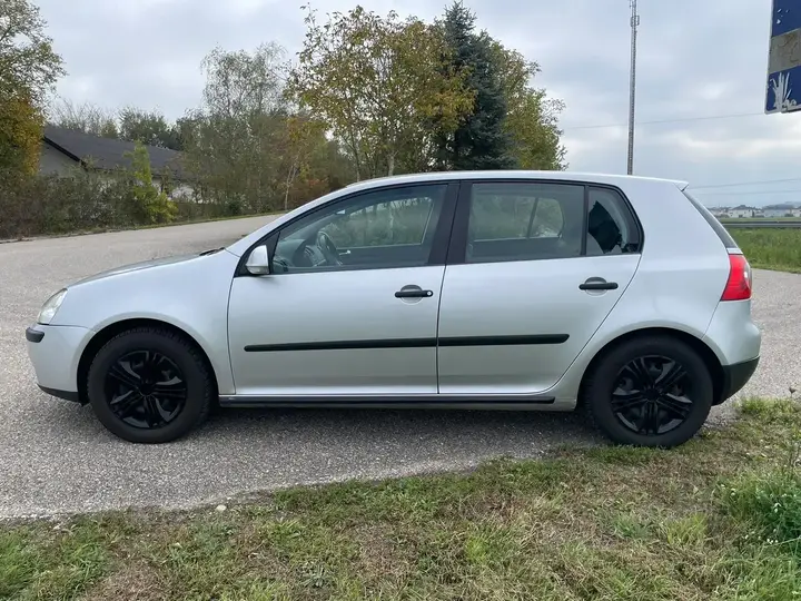 Volkswagen Golf 2005 photo 3