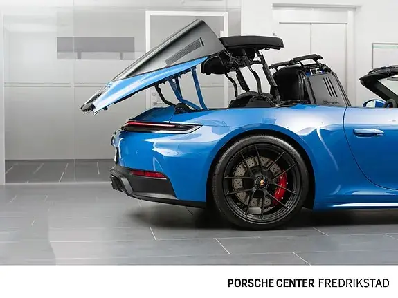 Porsche 911 Targa 4 Gts 2025 photo 4