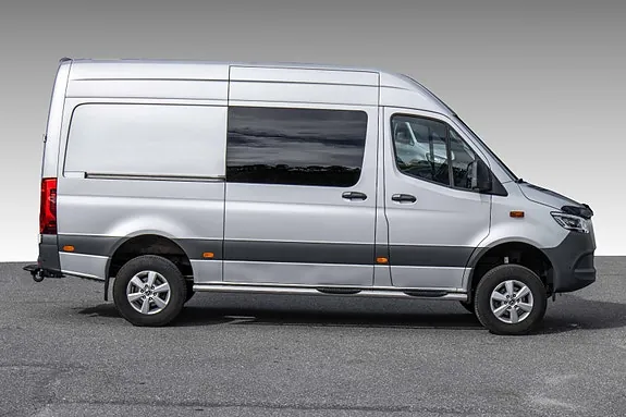 Mercedes-Benz Sprinter 319 2023 photo 4