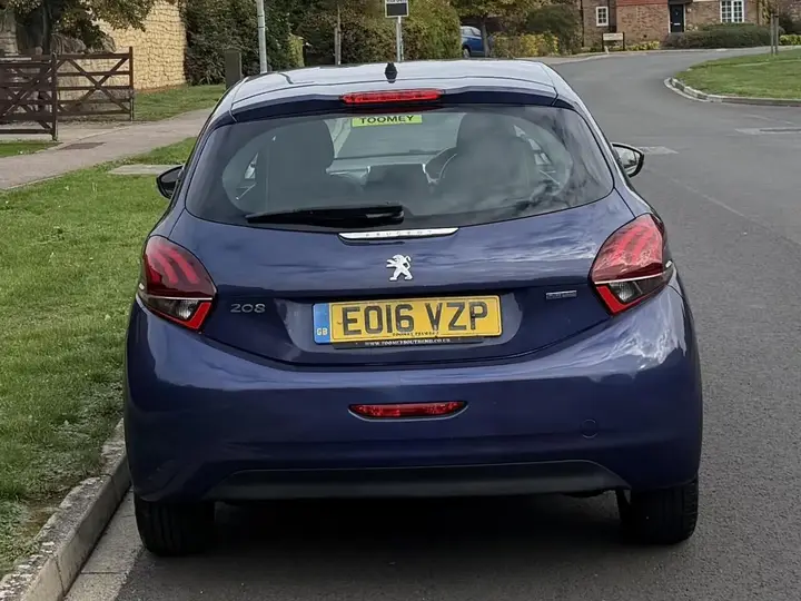 Peugeot 208 2016 photo 4