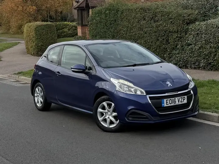Peugeot 208