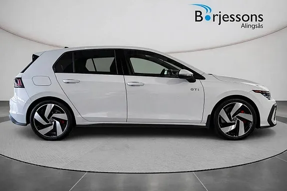 Volkswagen Golf I 2027 photo 2