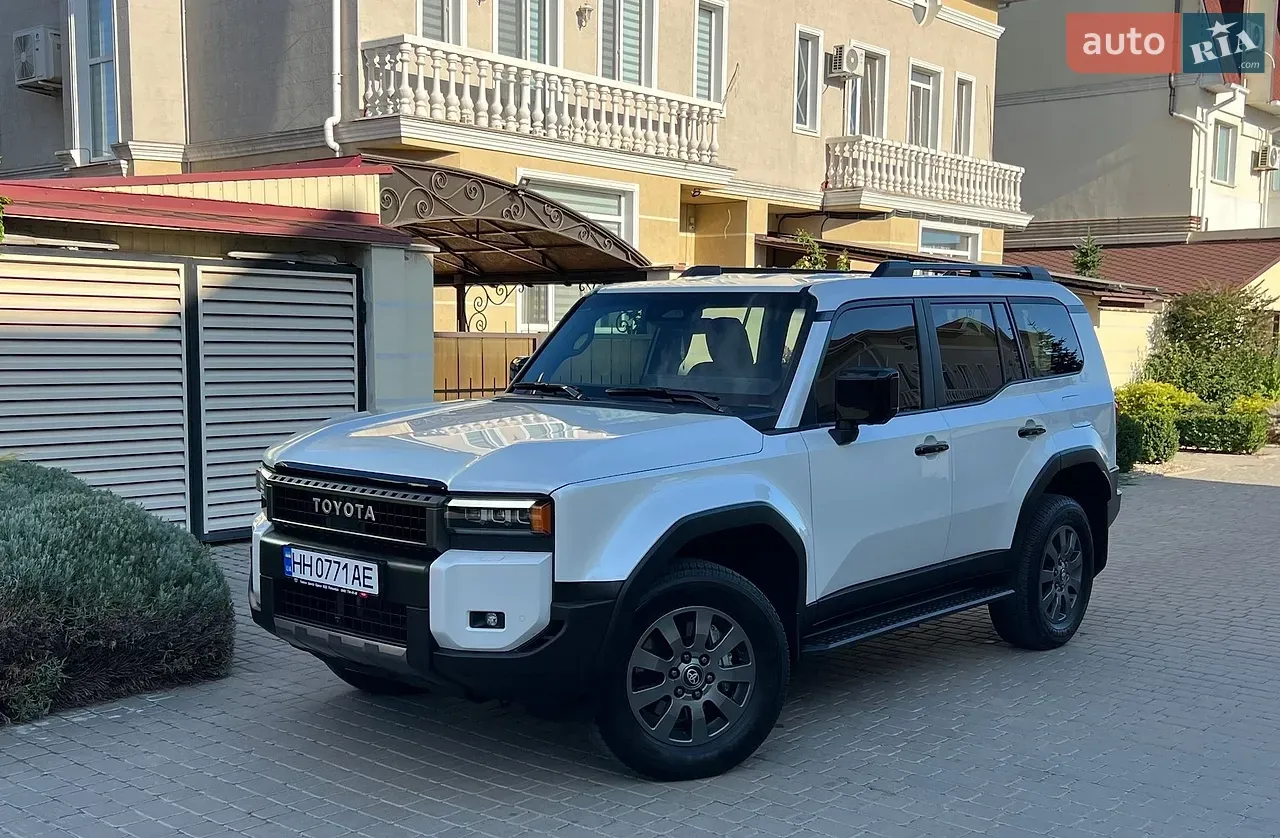 Toyota Land Cruiser Prado 2024 photo 2