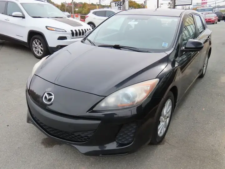 Mazda 3 2012 photo 3