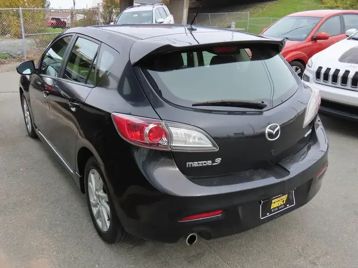 Mazda 3 2012 photo 4