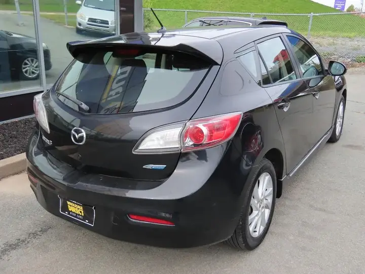 Mazda 3 2012 photo 5