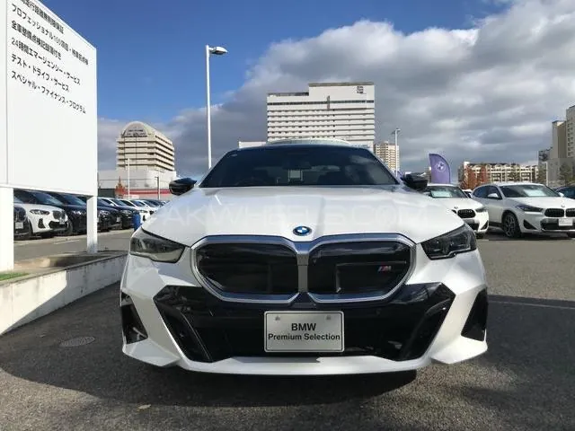 BMW I5