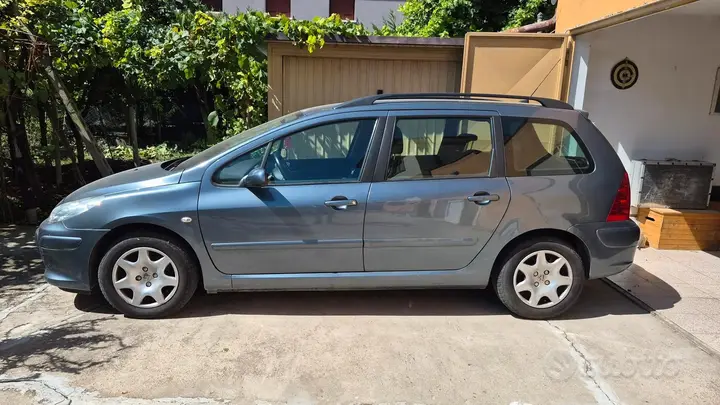 Peugeot 307