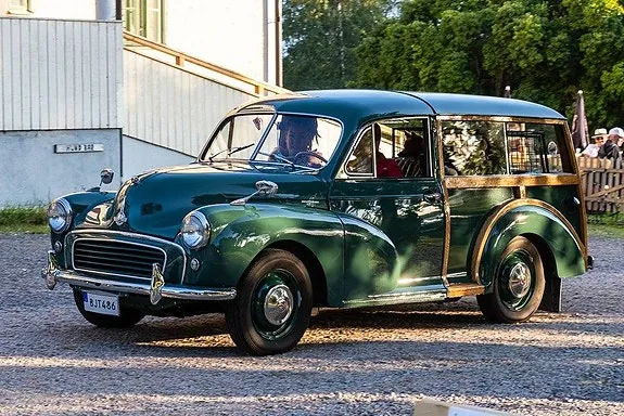 Morris Traveller