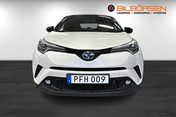Toyota C-Hr 2017 photo 2