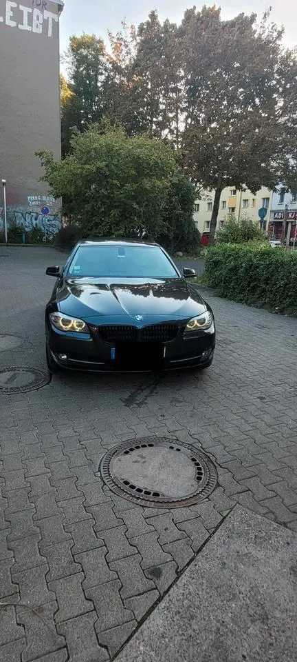 BMW 528I