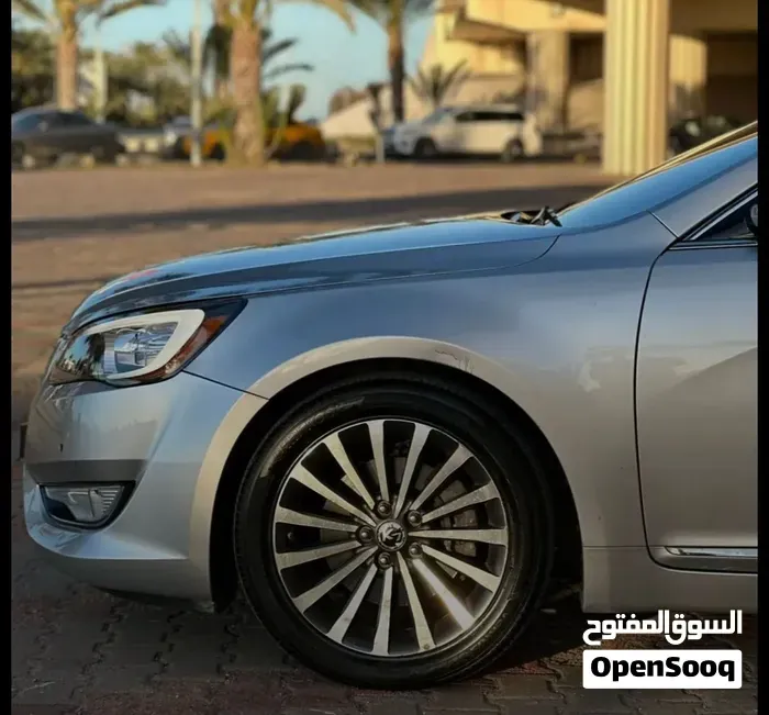 Kia Cadenza 2012 photo 3