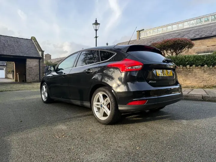 Ford Focus 2015 photo 5