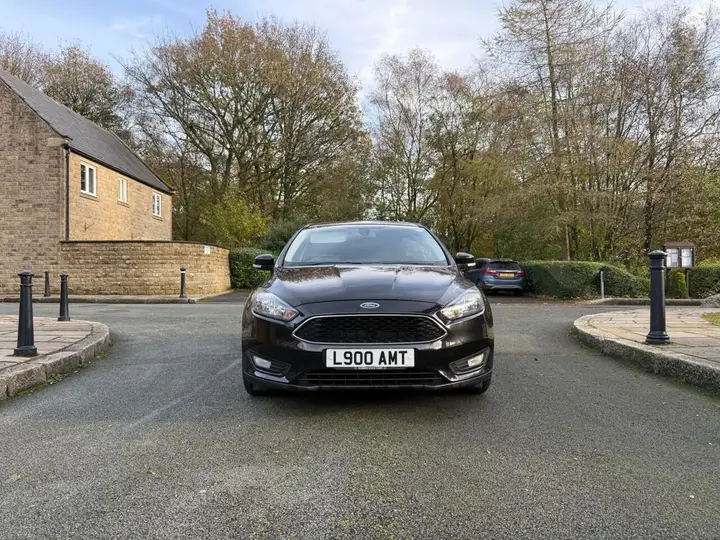 Ford Focus 2015 photo 2