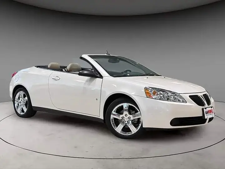 Pontiac G6 2008 photo 2