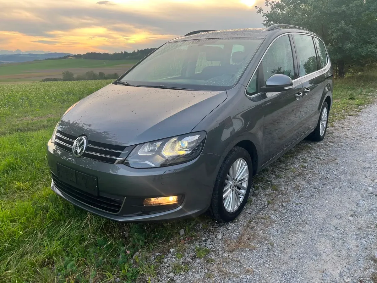 Volkswagen Sharan 2016 photo 2