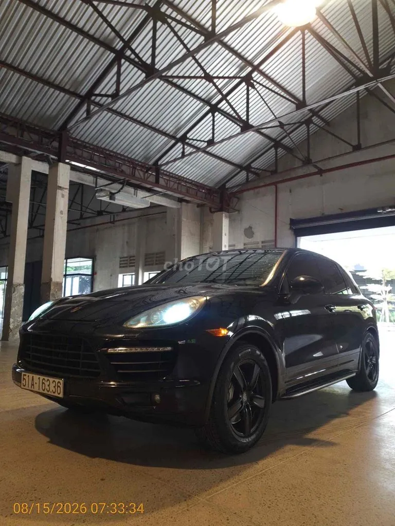 Porsche Cayenne 2010 photo 2