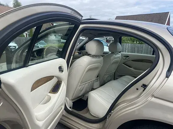Jaguar S-Type