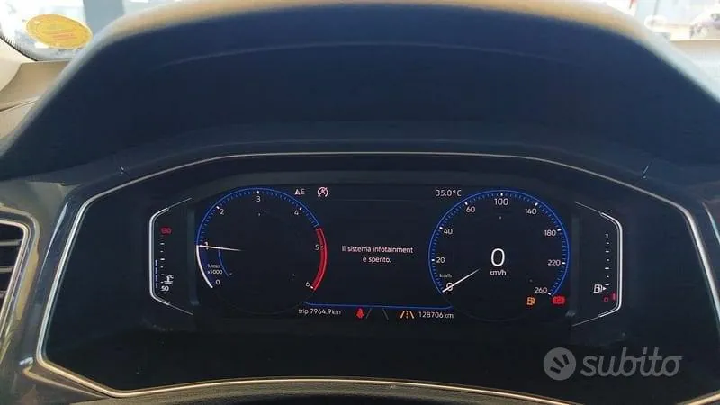 Volkswagen T-Roc 2019 photo 2