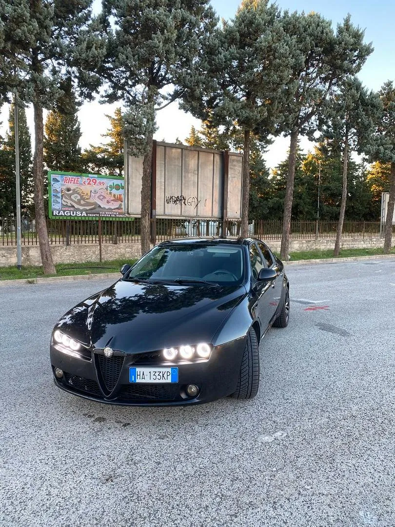 Alfa Romeo 159