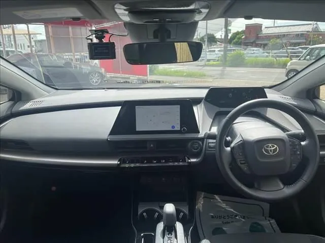 Toyota Prius 2023 photo 3