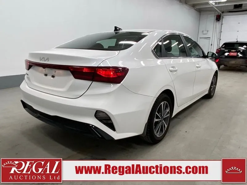 Kia Forte 2024 photo 3