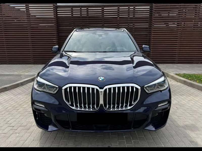 BMW X5 2021 photo 2
