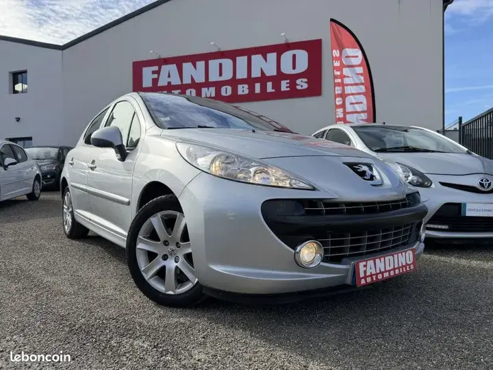 Peugeot 207