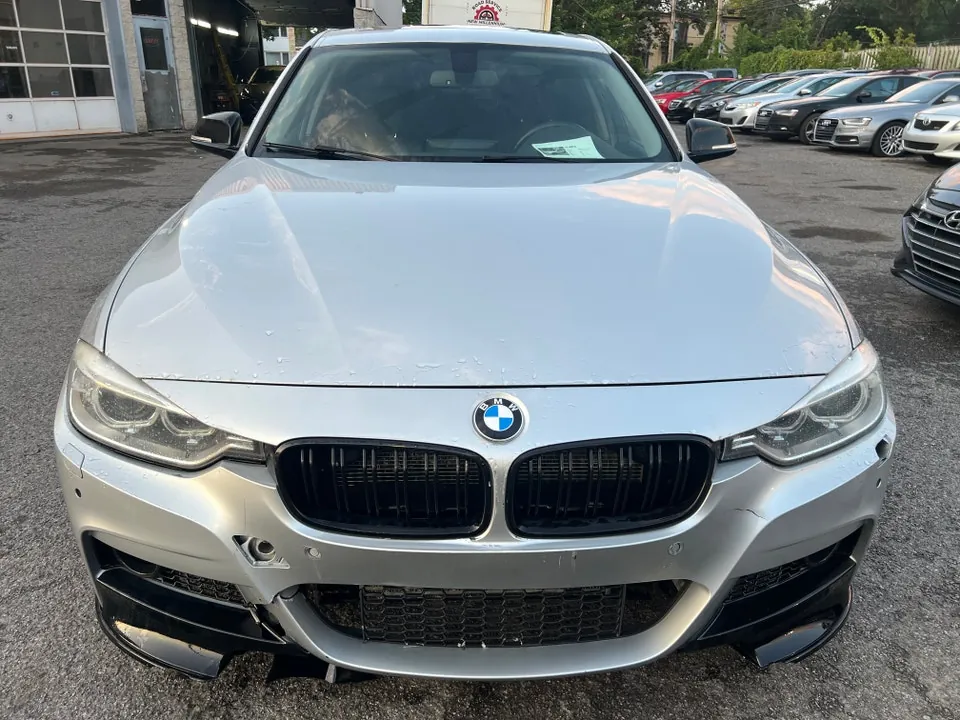 BMW 3 Series 2013 photo 2