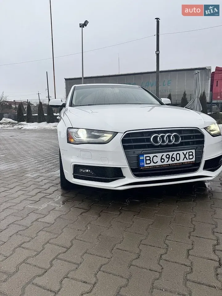 Audi A4 2014 photo 2