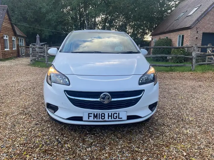 Vauxhall Corsa 2018 photo 2