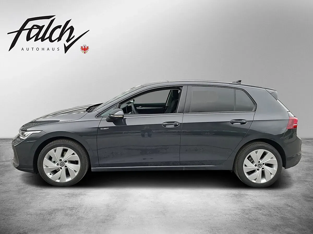 Volkswagen Golf 2026 photo 2