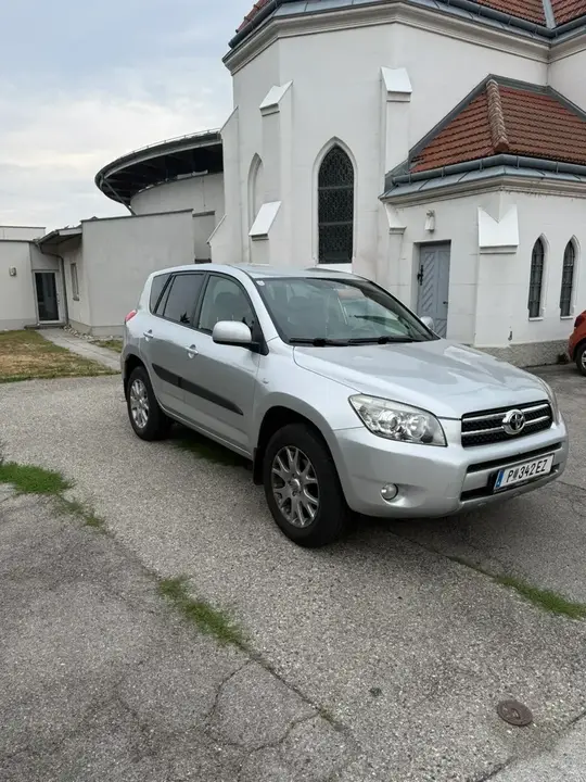Toyota Rav4 2008 photo 3