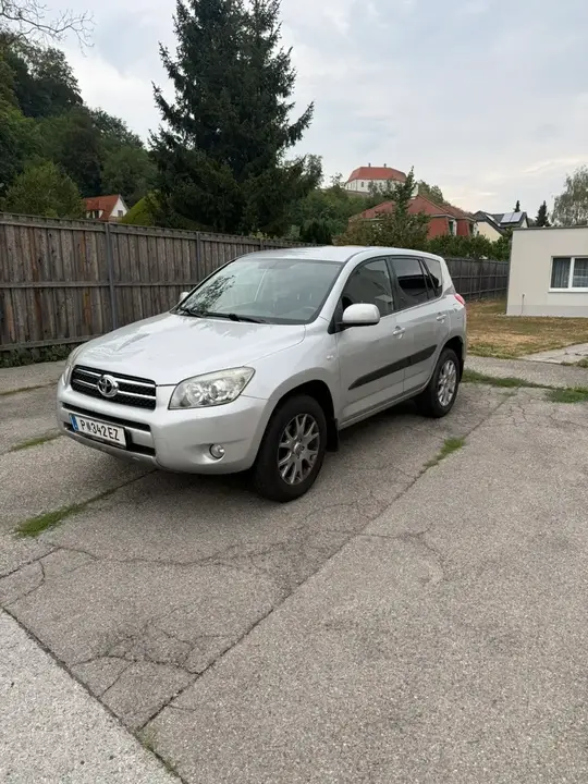 Toyota Rav4 2008 photo 2