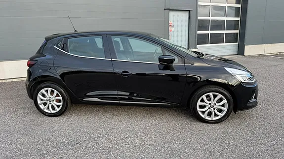 Renault Clio 2017 photo 2