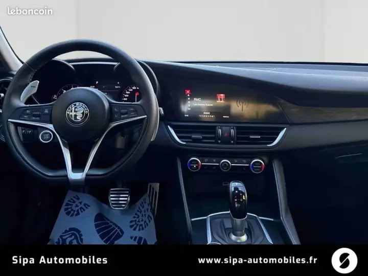 Alfa Romeo Giulia 2018 photo 5