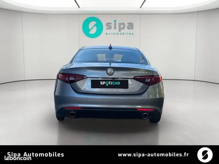 Alfa Romeo Giulia 2018 photo 4